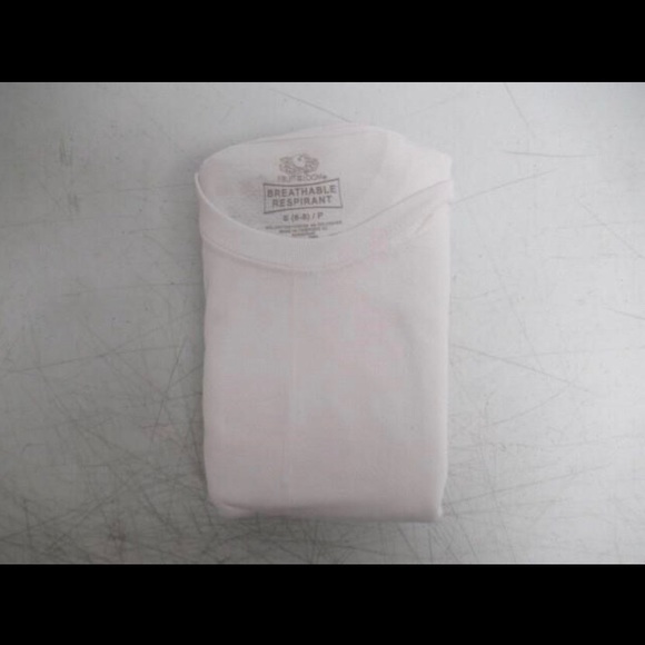 NWOT Mens 3-Pack Breathable Crew T-Shirt - Picture 3 of 5